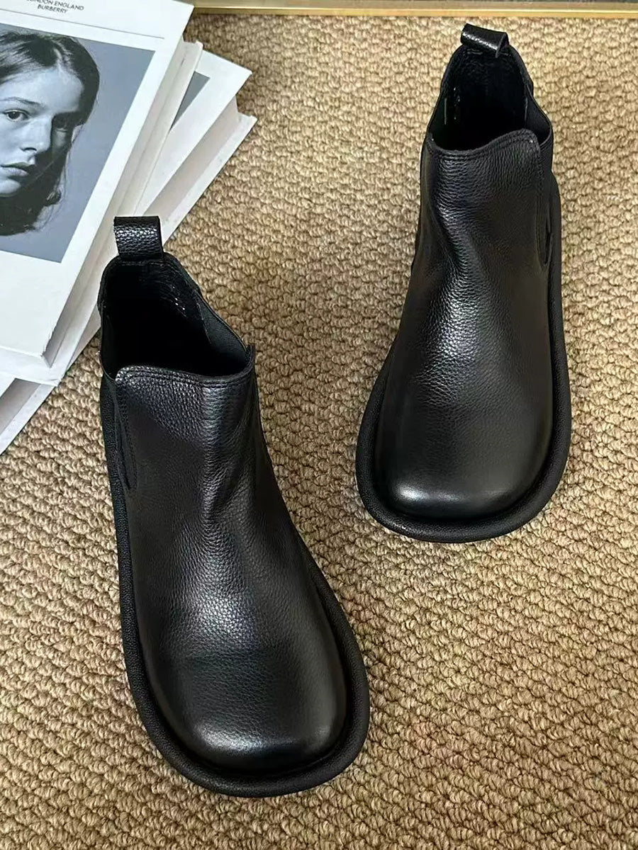 Soft Leather Flat Boots for Autumn Comfort