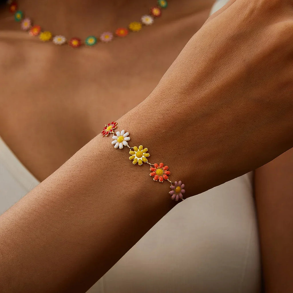 Daisy Bloom Bracelet & Necklace