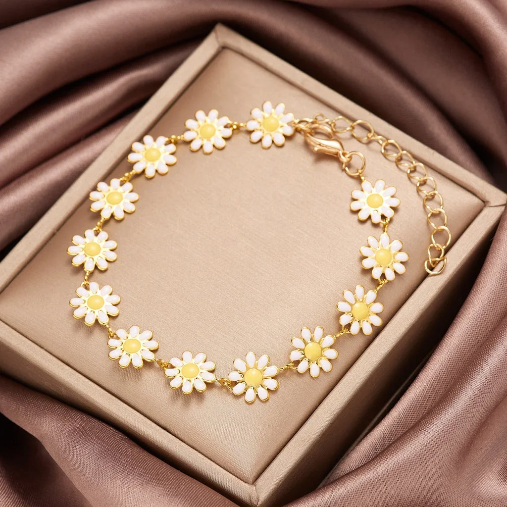 Daisy Bloom Bracelet & Necklace