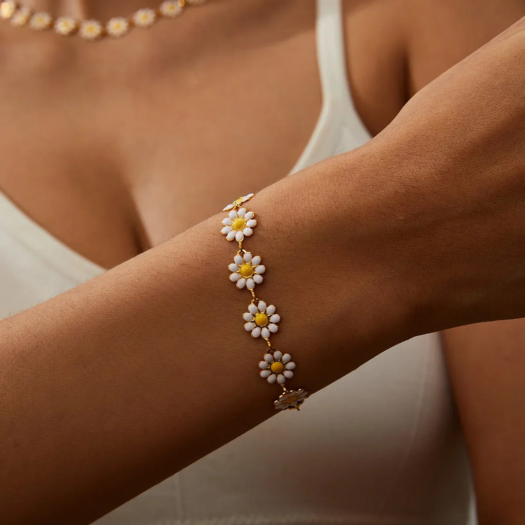 Daisy Bloom Bracelet & Necklace