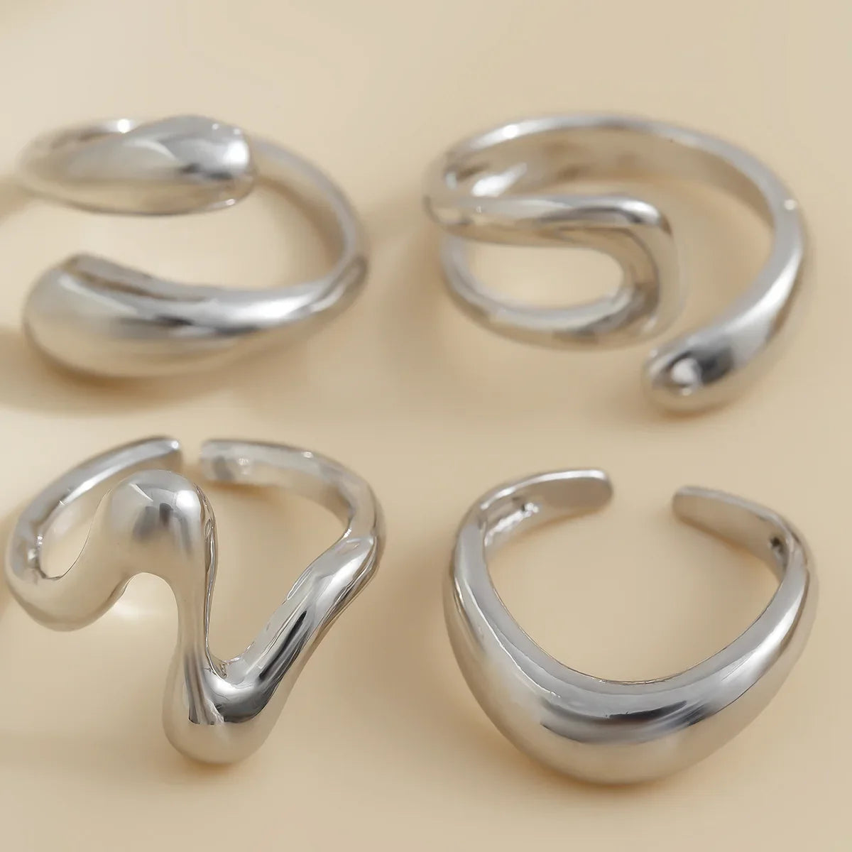 Sculpted Metal Adjustable Ring Set