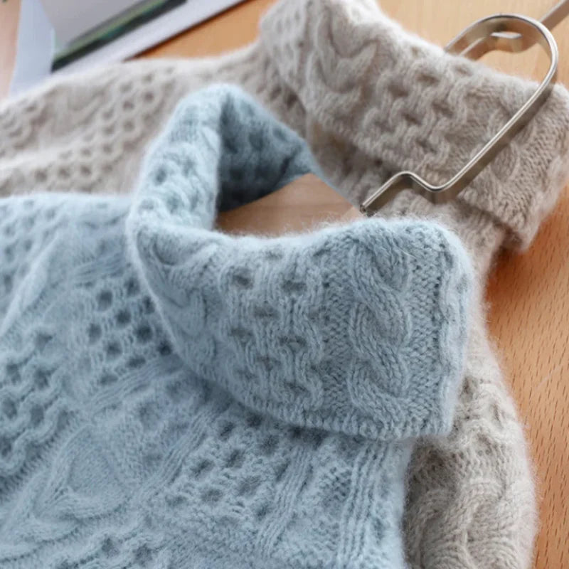 Lucerne Cashmere Turtleneck