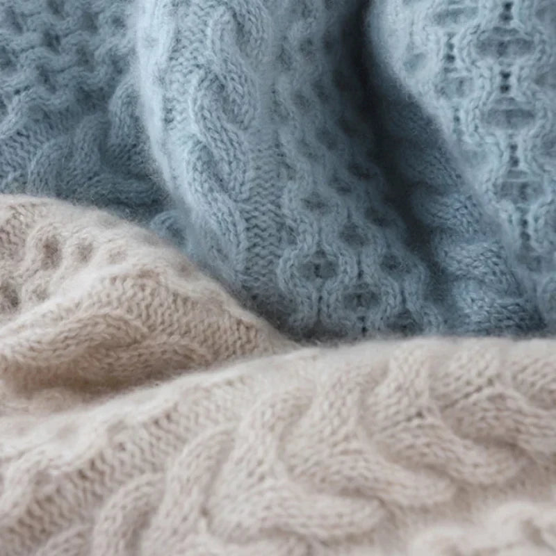 Lucerne Cashmere Turtleneck