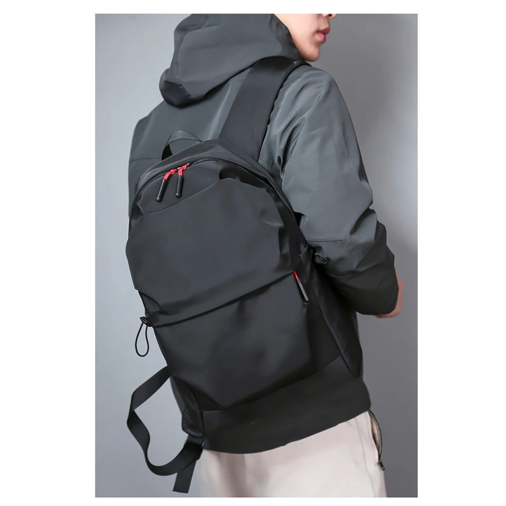 Minimalist Black Backpack – Stylish & Functional Everyday Bag