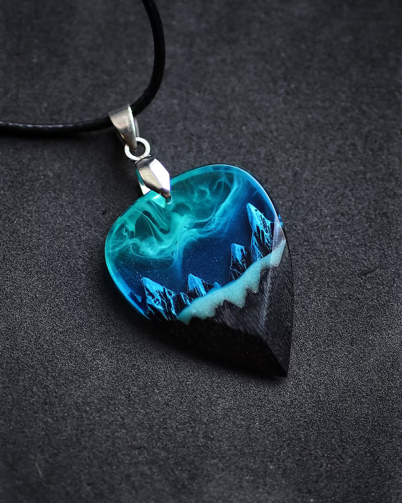 Aurora Resin Guitar Pick